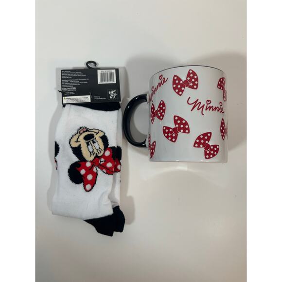 Disney Minnie Mouse Mug & Crew Socks Gift Set – White/Red/Black - Picture 5 of 8
